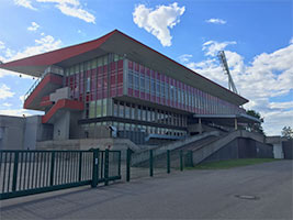 Hauptgebäude Jahn-Stadion