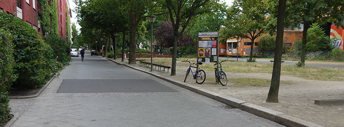 Beispiel für öffentlichen Raum: Swinemünder Straße, verkehrsberuhigt
